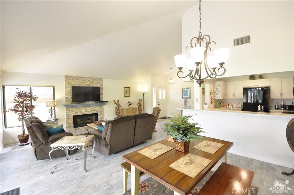 Woodhaven Country Cl - Residential