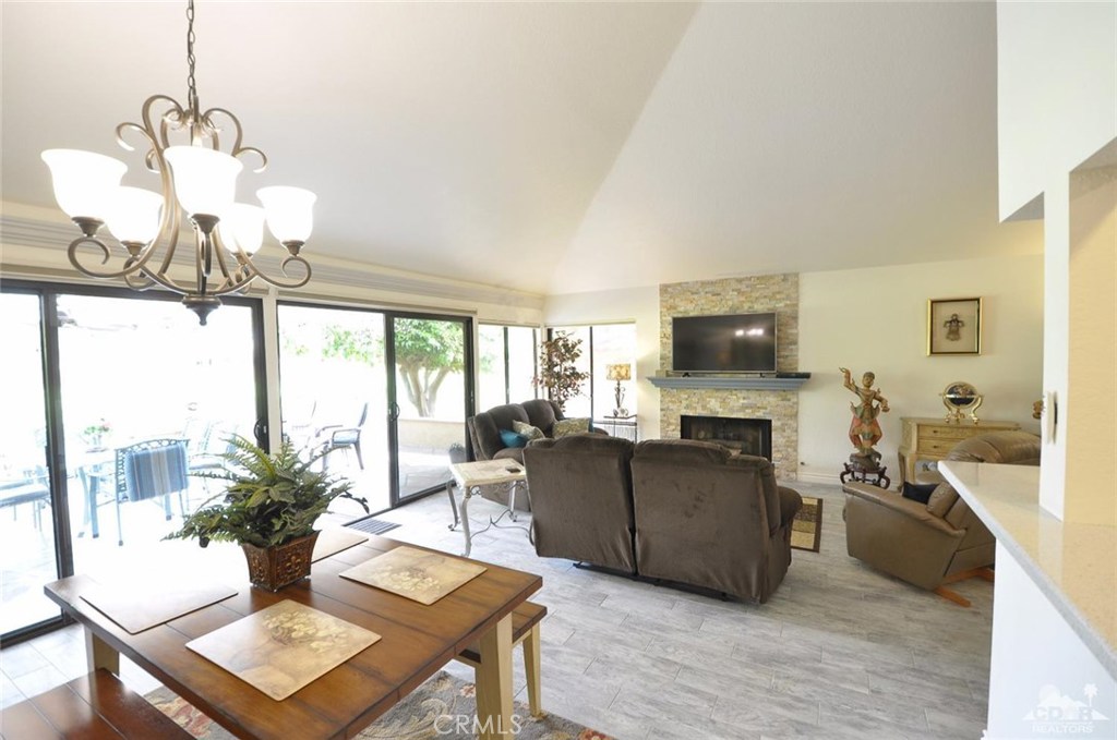 Woodhaven Country Cl - Residential