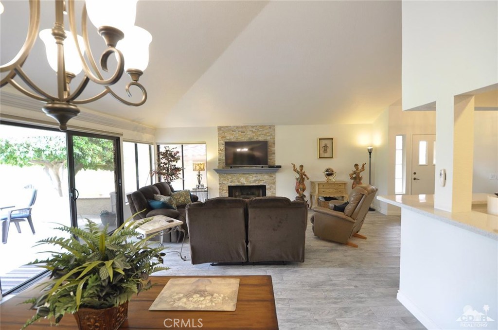 Woodhaven Country Cl - Residential