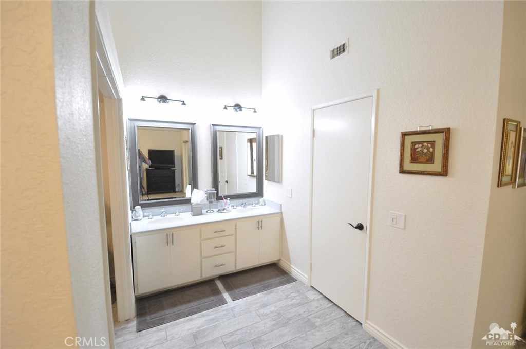 Woodhaven Country Cl - Residential