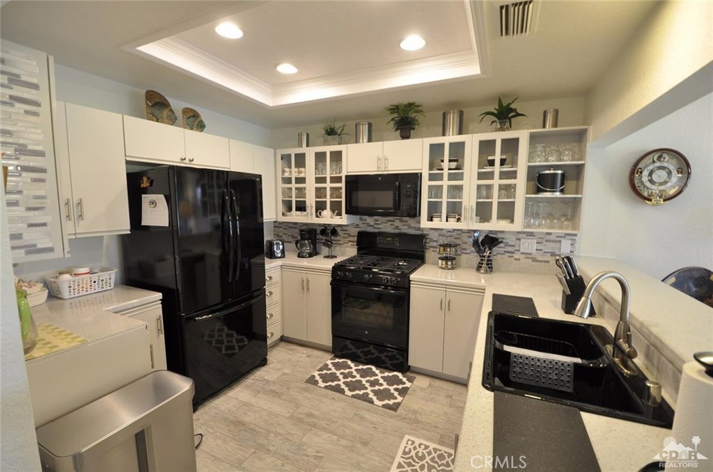 Woodhaven Country Cl - Residential