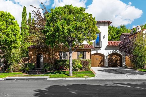 34 TALL HEDGE Irvine CA 92603