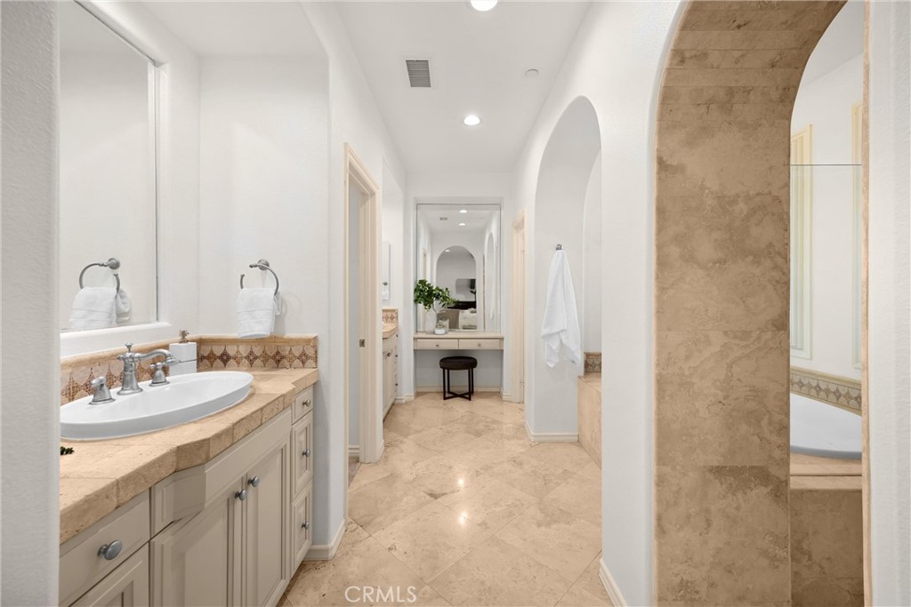 Ledges (LEDG) - Residential