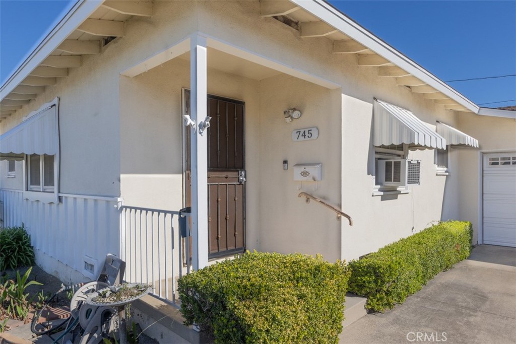 745 N Shirley