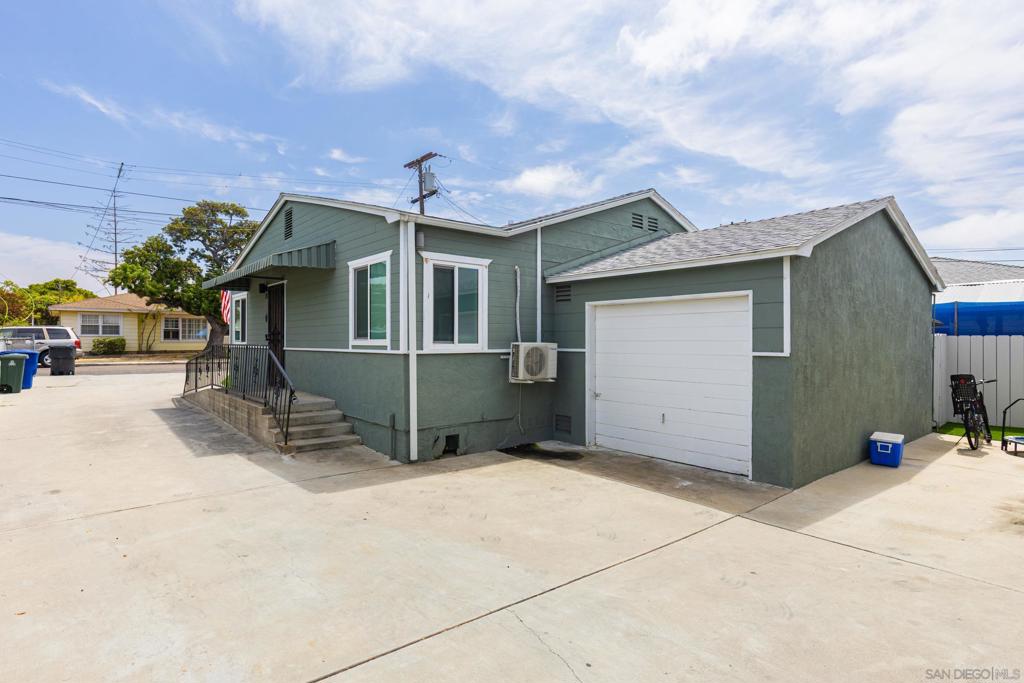 350 52 Brightwood Ave