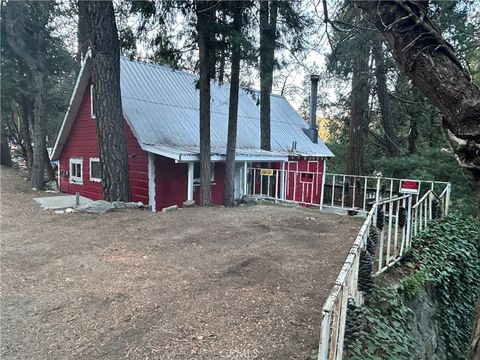 Photo of 23412 Knapps Cutoff, Crestline, CA 92325 (MLS # IG26023084)