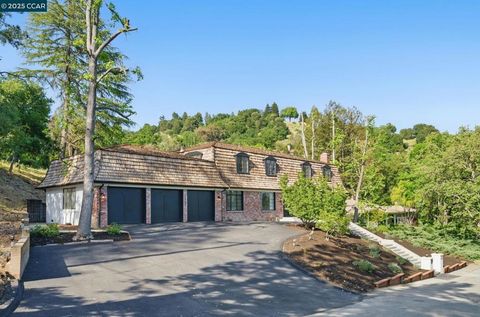 3938 Los Arabis Dr Lafayette CA 94549