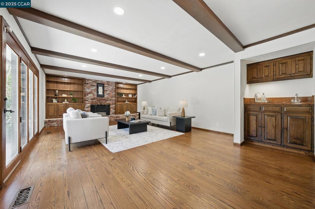 UPPER HAPPY VLY - Residential