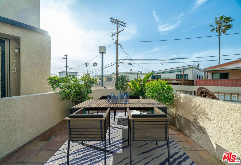 7301 Vista Del Mar A104
