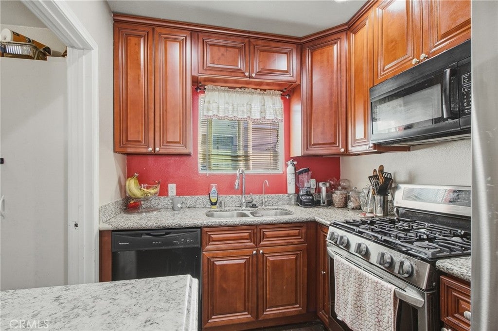 1006 N Matthisen