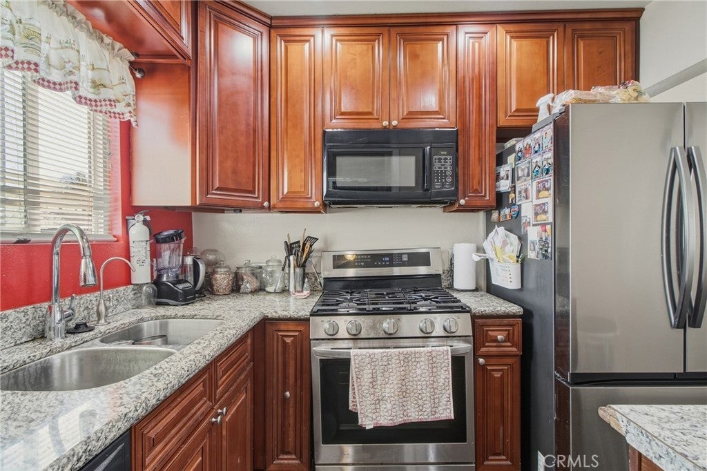 1006 N Matthisen