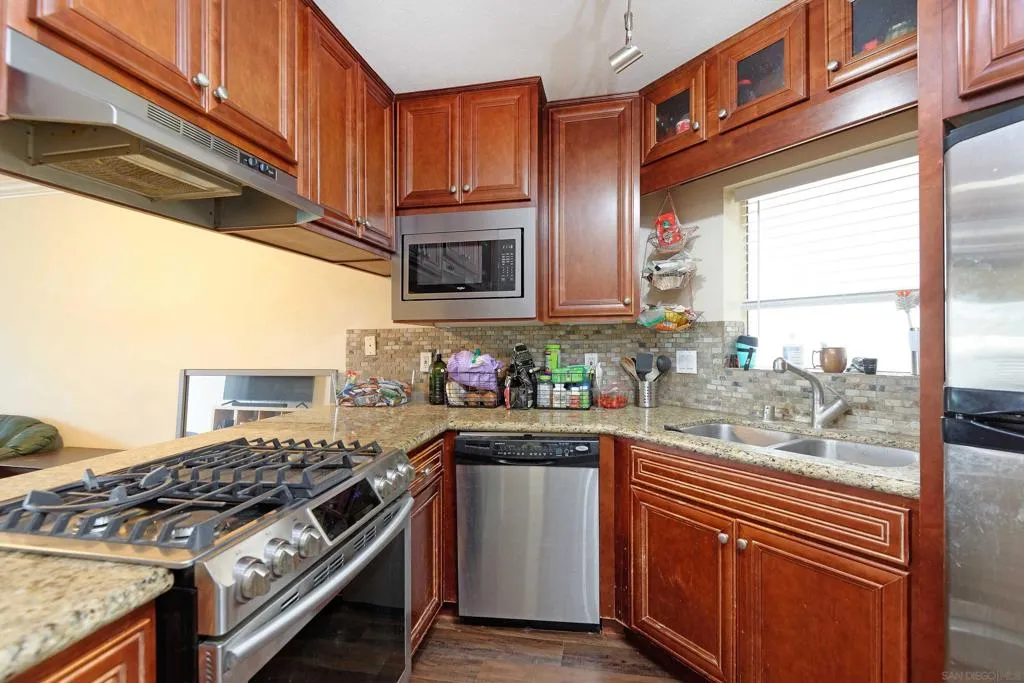 La Jolla, California 92037, United States, 2 Bedrooms Bedrooms, ,2 BathroomsBathrooms,Residential,Active,251068