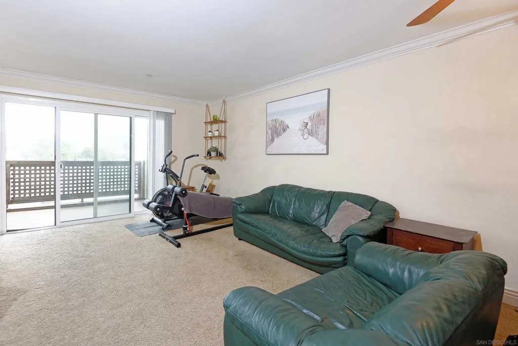 La Jolla, California 92037, United States, 2 Bedrooms Bedrooms, ,2 BathroomsBathrooms,Residential,Active,251068