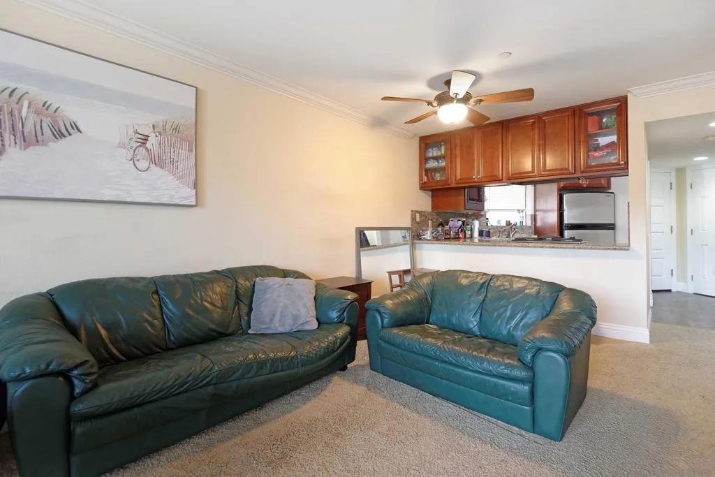 La Jolla, California 92037, United States, 2 Bedrooms Bedrooms, ,2 BathroomsBathrooms,Residential,Active,251068