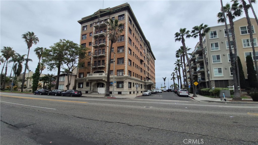 1030 E Ocean Boulevard 210