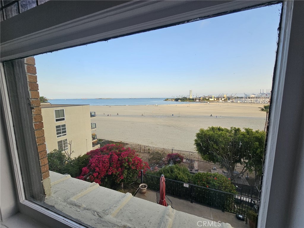 1030 E Ocean Boulevard 210
