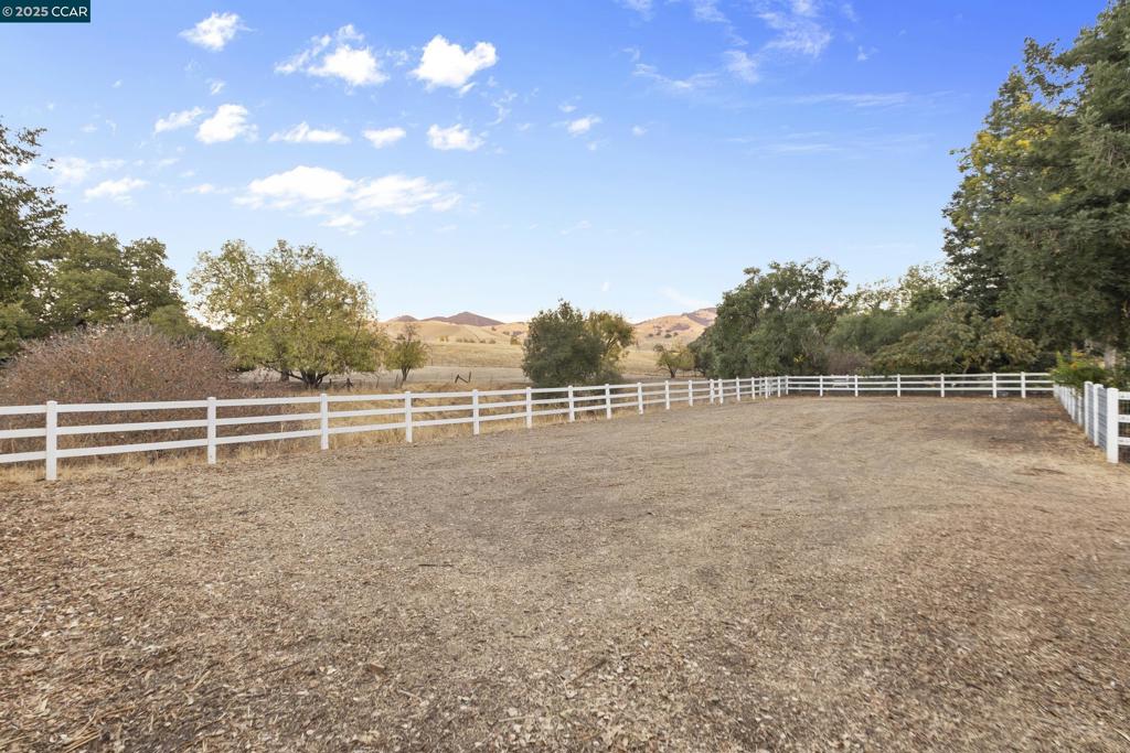 NORTH GATE - Residential