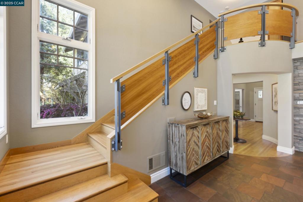 NORTH GATE - Residential