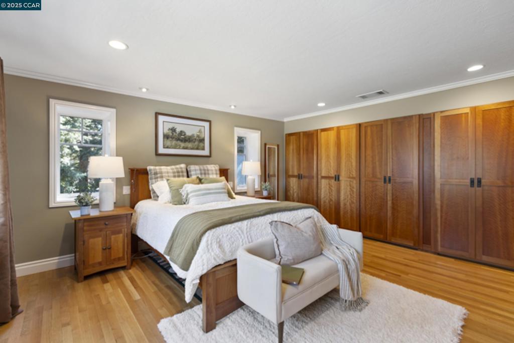 NORTH GATE - Residential