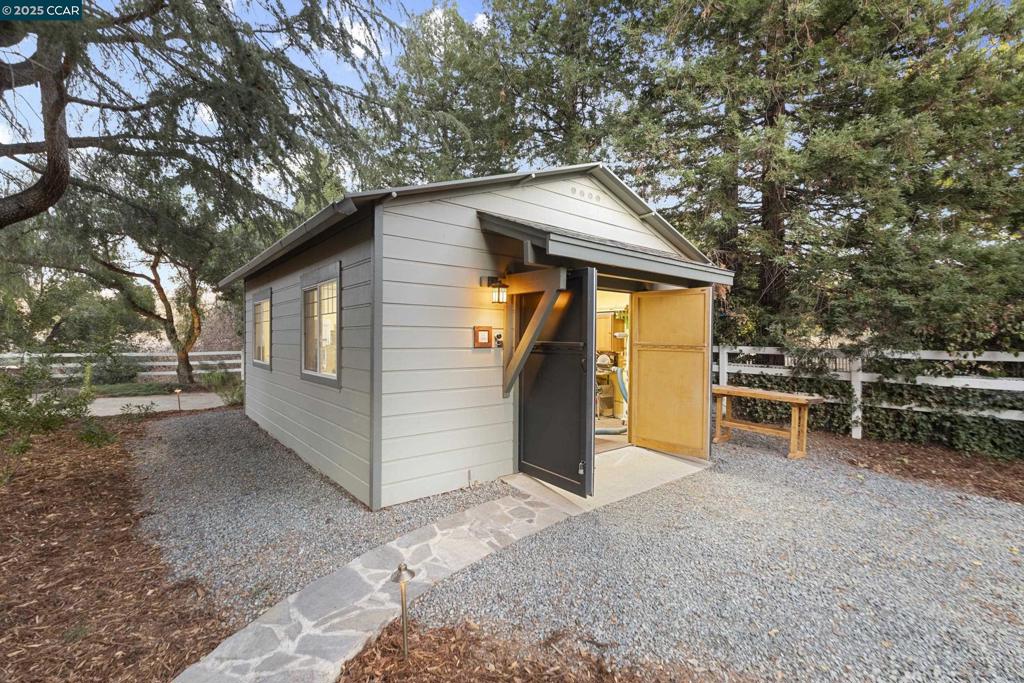 NORTH GATE - Residential