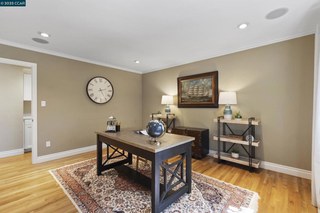 NORTH GATE - Residential