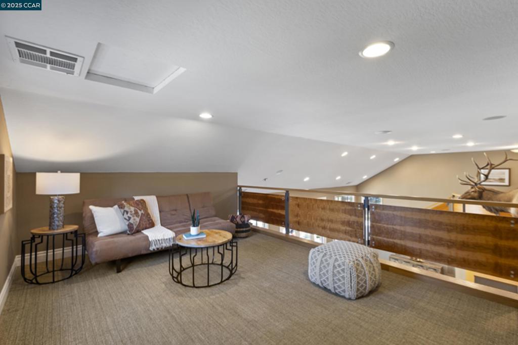 NORTH GATE - Residential