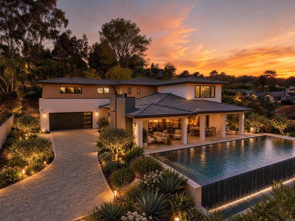 1376 Tennis Club Drive