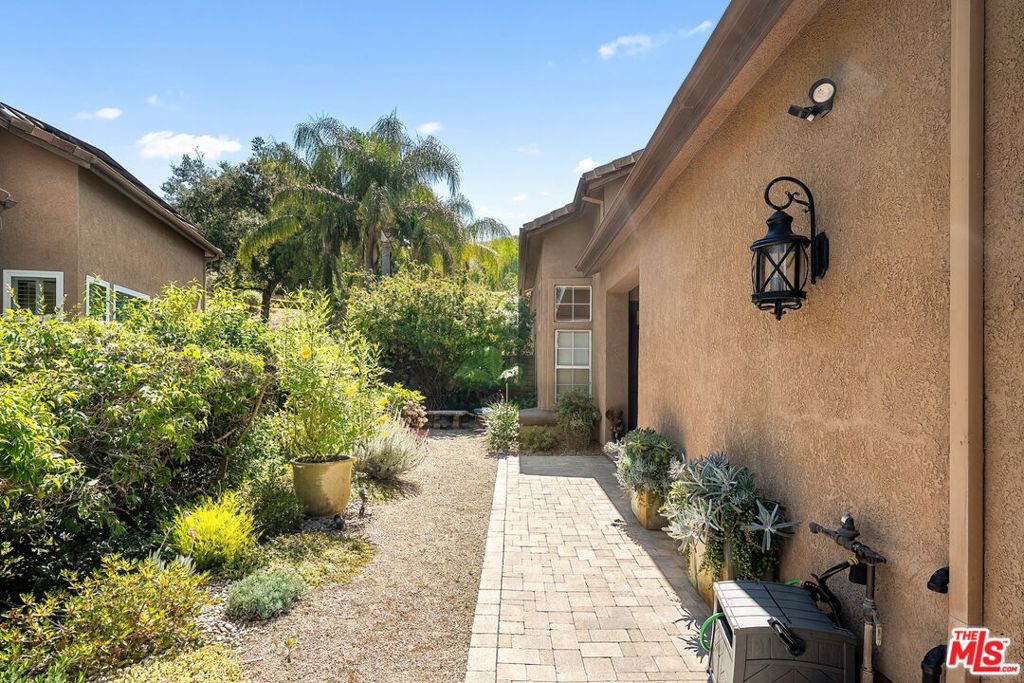 350 Anzio Way
