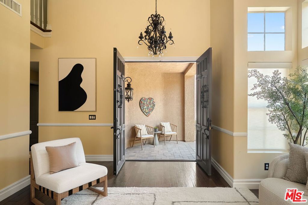 350 Anzio Way