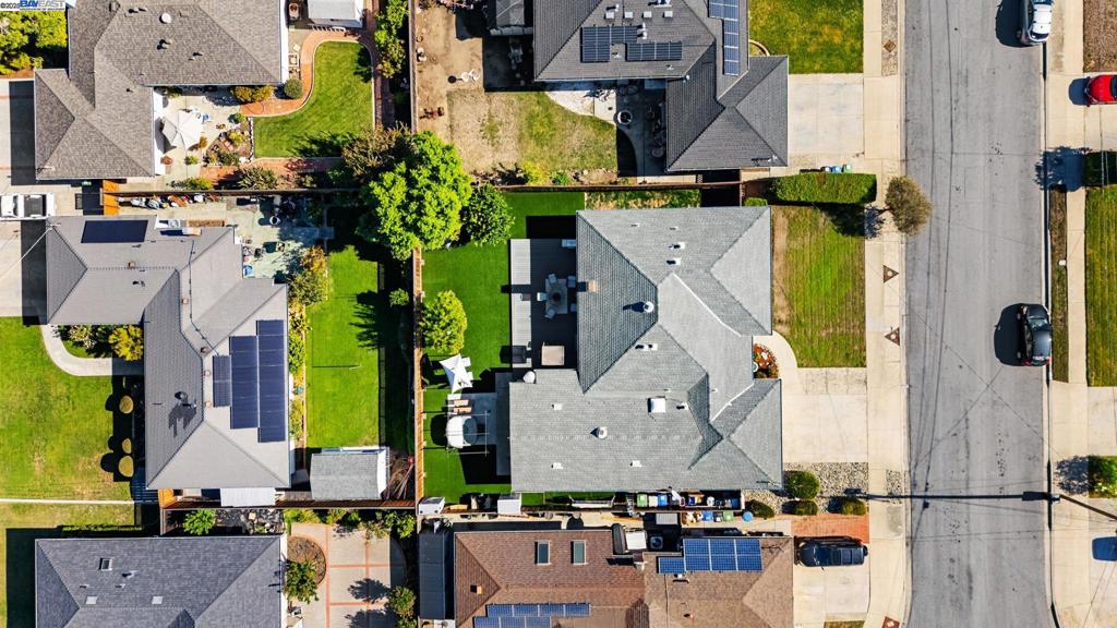 GLENMOOR GARDENS - Residential