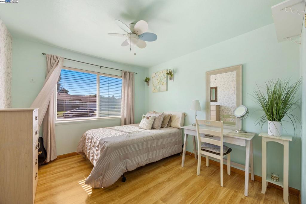 GLENMOOR GARDENS - Residential