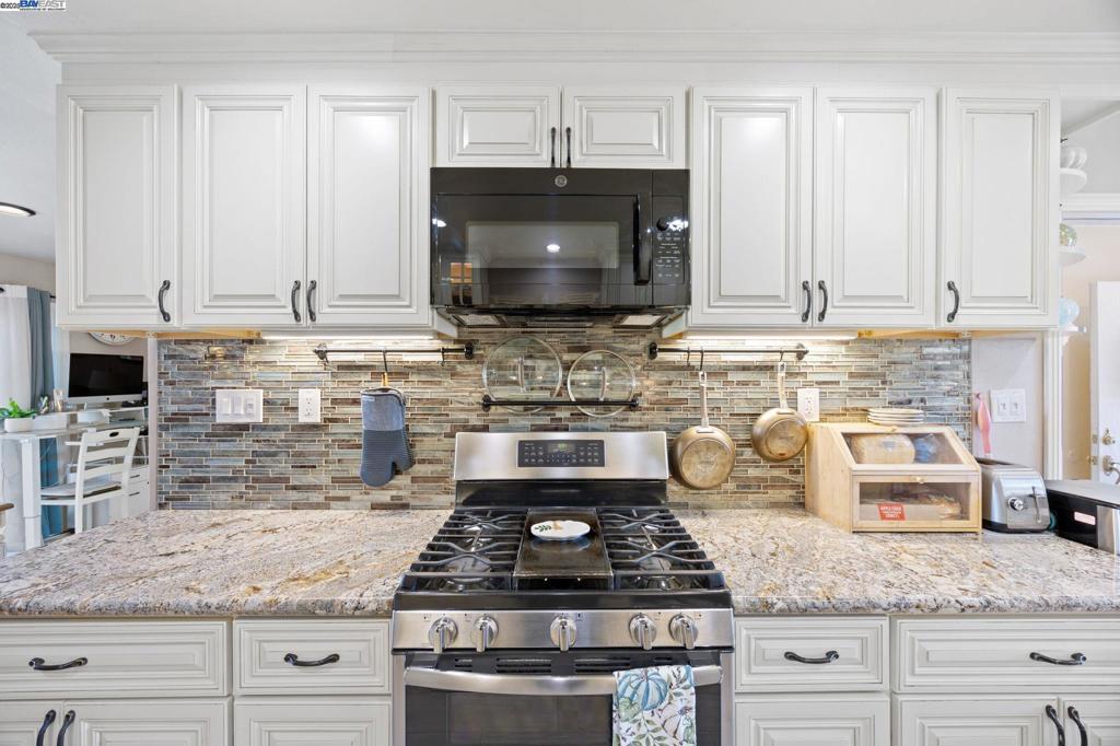 GLENMOOR GARDENS - Residential