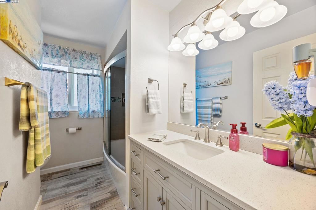 GLENMOOR GARDENS - Residential