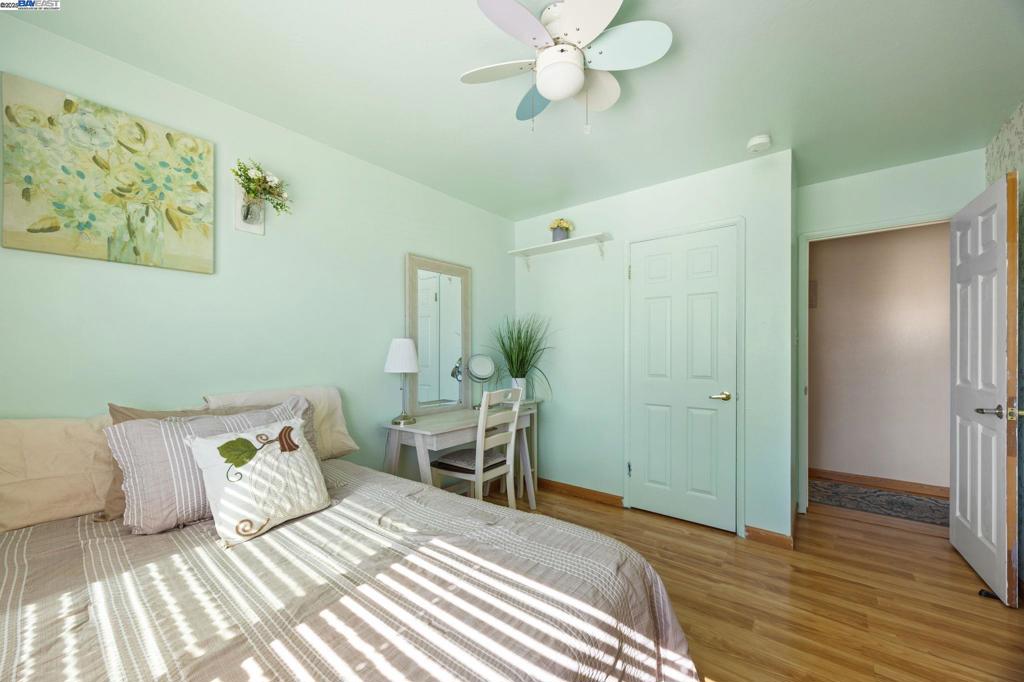 GLENMOOR GARDENS - Residential