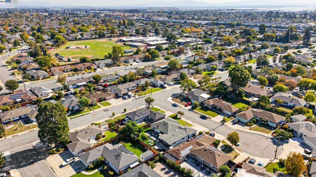 GLENMOOR GARDENS - Residential