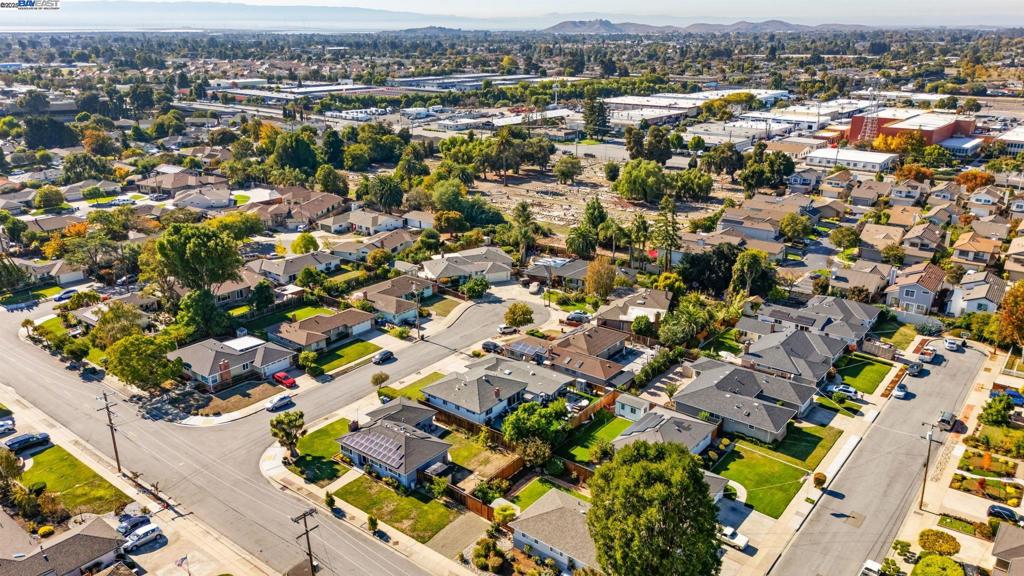 GLENMOOR GARDENS - Residential