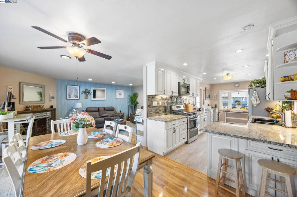 GLENMOOR GARDENS - Residential