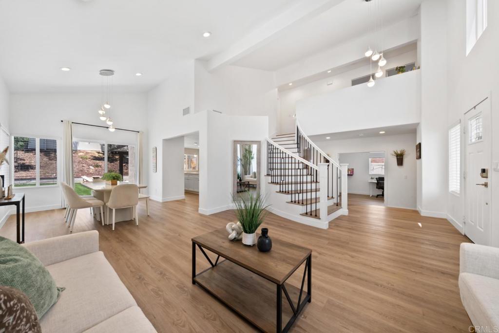 22586 Raspberry Lane