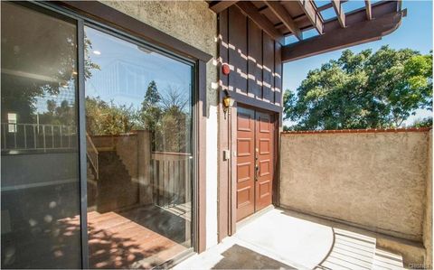 Photo of 17824 Killion St, Encino, CA 91316 (MLS # BB25268535)