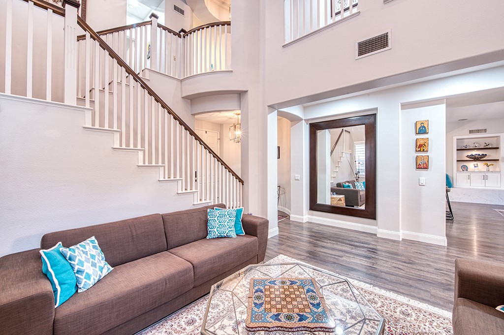 Courante (COUR) - Residential