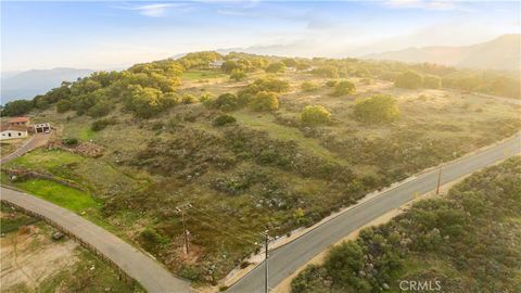 Photo of 16 Avocado Mesa Road, Murrieta, CA 92562 (MLS # SW26069256)