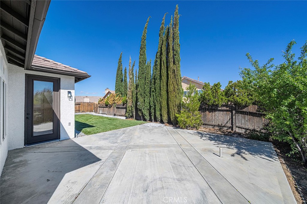 13290 Via Robles