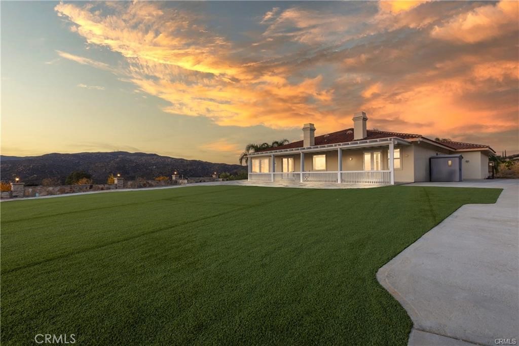 20245 Paseo Montana