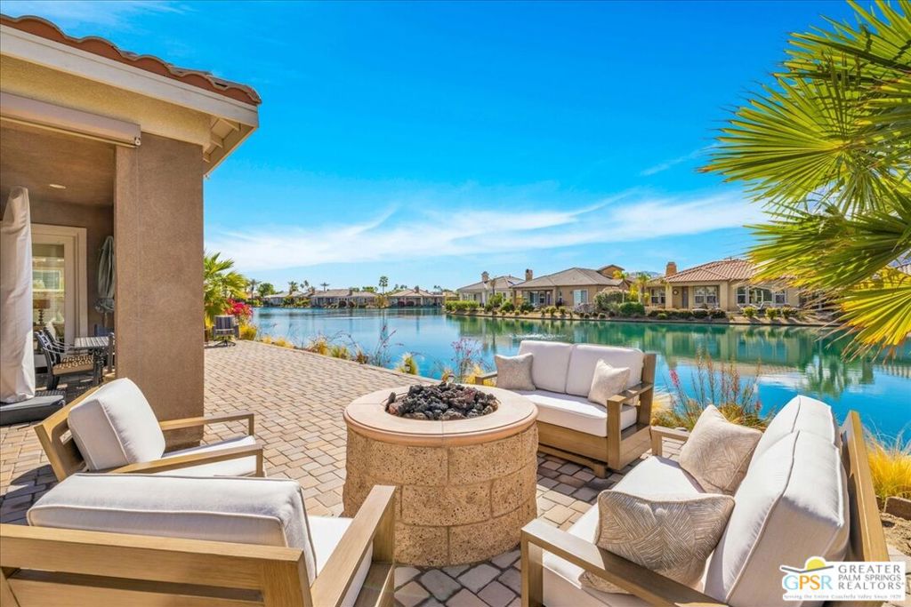 109 Shoreline Drive