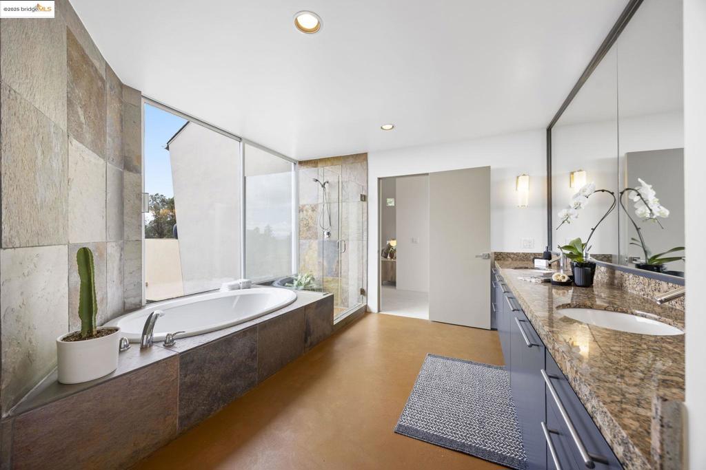MONTCLAIR - Residential