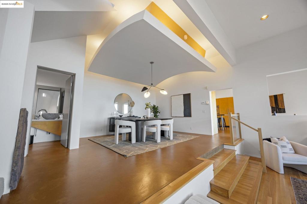 MONTCLAIR - Residential