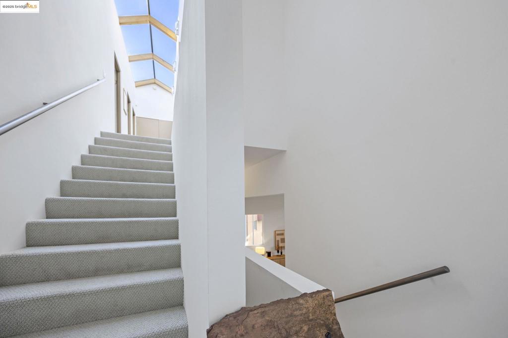 MONTCLAIR - Residential