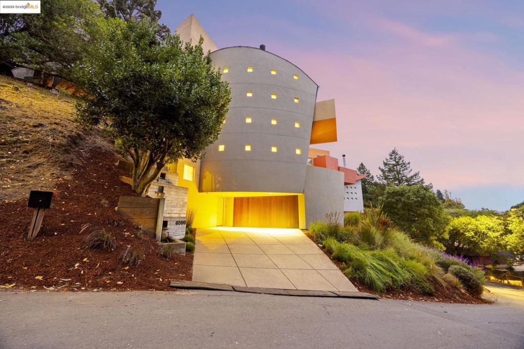 MONTCLAIR - Residential