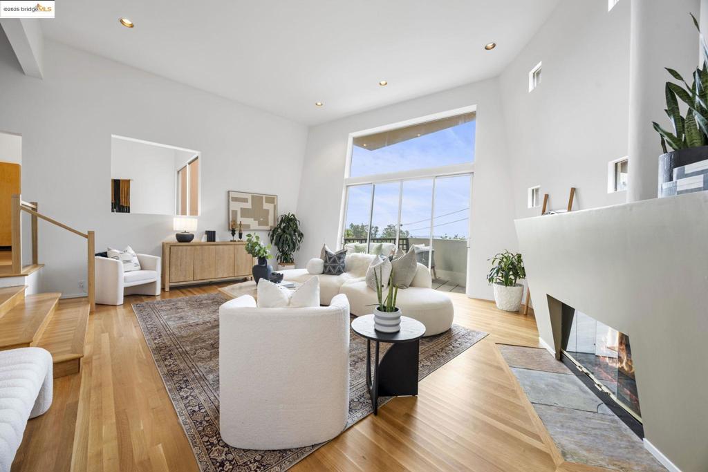 MONTCLAIR - Residential