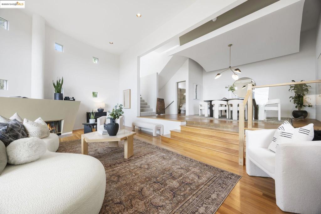 MONTCLAIR - Residential